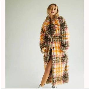 NEW Free People Cardi Plaid long fuzzy swirly coat, Large